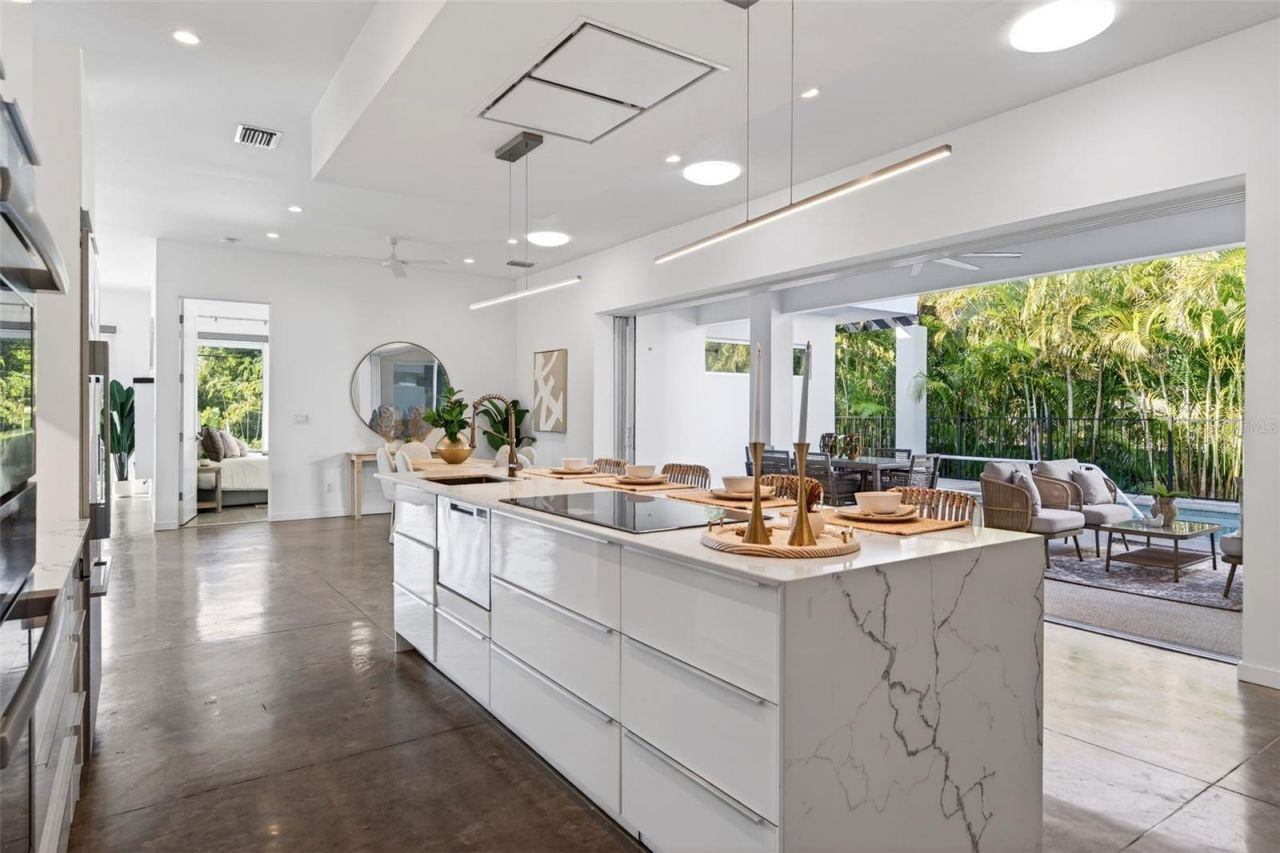 405 Edwards Drive, Sarasota, FL 34243 Photo