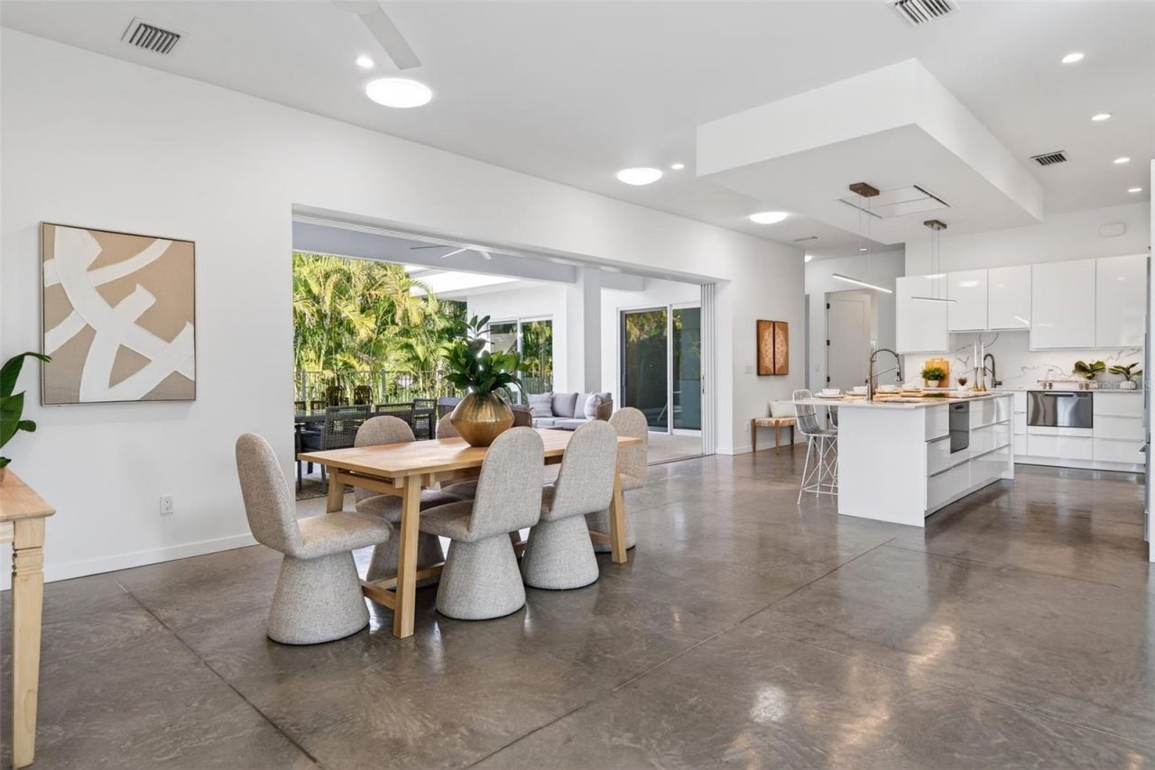 405 Edwards Drive, Sarasota, FL 34243 Photo