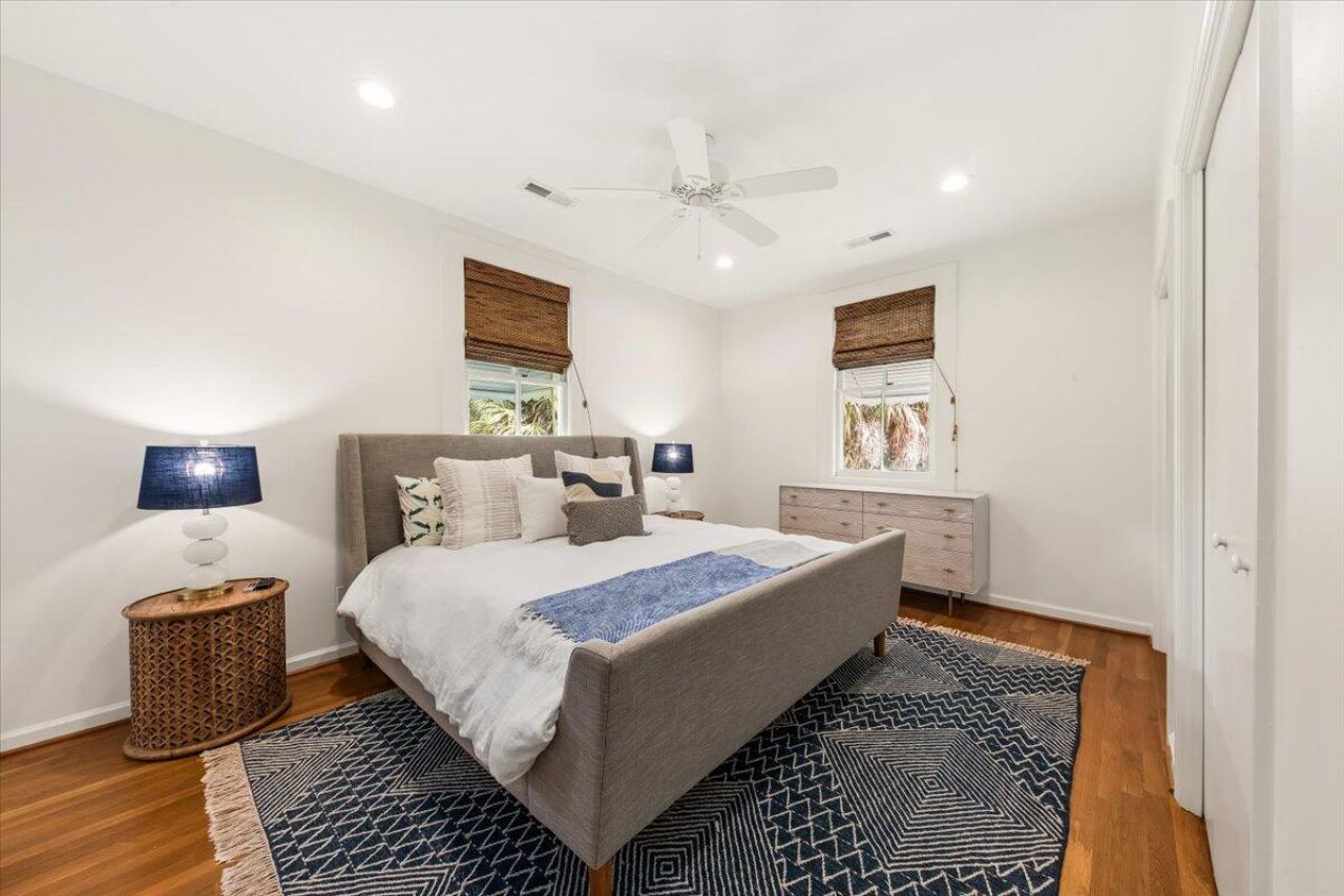 2668-a Ion Avenue Photo 19