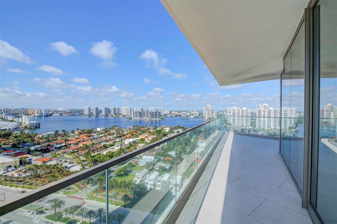 18975 Collins Ave, Unit 2205, Sunny Isles Beach, FL 33160 Photo