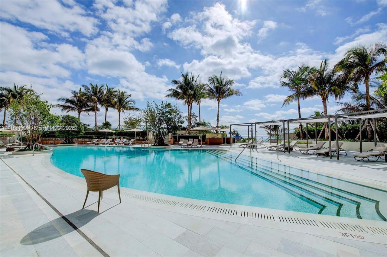 18975 Collins Ave, Unit 2205, Sunny Isles Beach, FL 33160 Photo