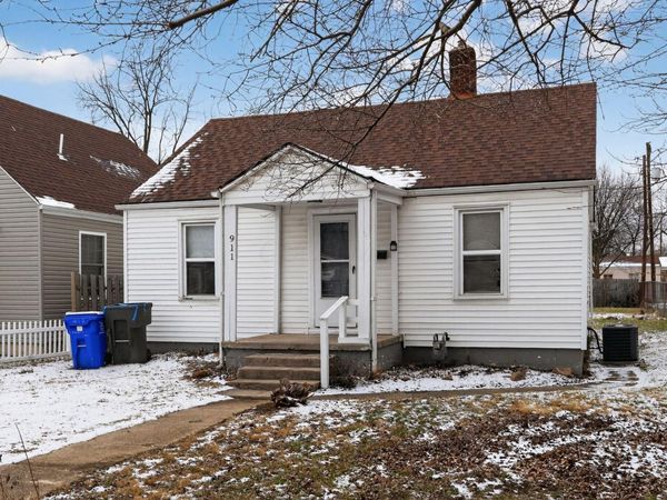 911 Clarendon Avenue, Columbus, OH 43223