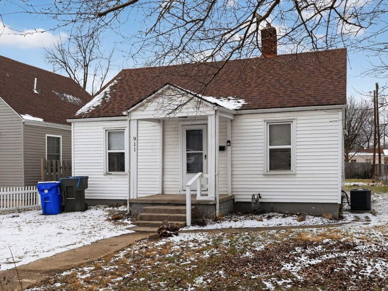 911 Clarendon Avenue, Columbus, OH 43223 Photo 1