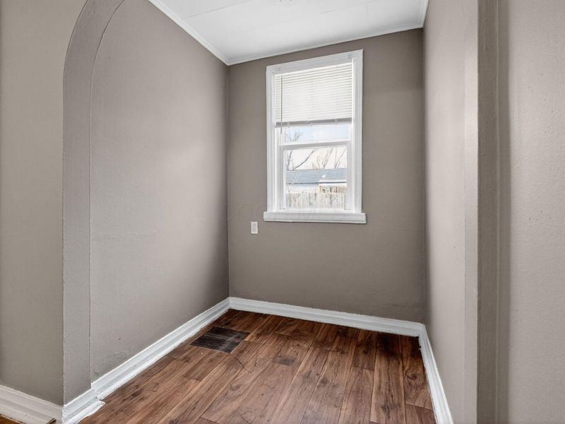 911 Clarendon Avenue, Columbus, OH 43223 Photo 12