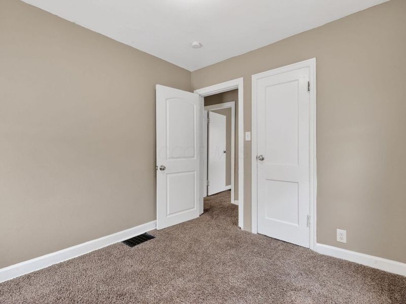 911 Clarendon Avenue, Columbus, OH 43223 Photo 23