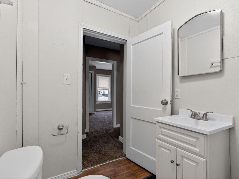 911 Clarendon Avenue, Columbus, OH 43223 Photo 27