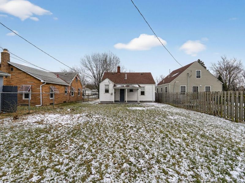 911 Clarendon Avenue, Columbus, OH 43223 Photo 4