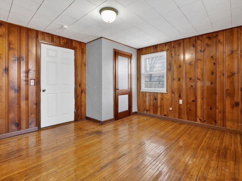 381 Pasadena Avenue, Columbus, OH 43228 Photo 2