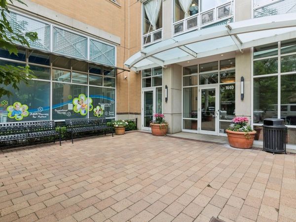 1640 Maple Avenue, Unit 1202, Evanston, IL 60201