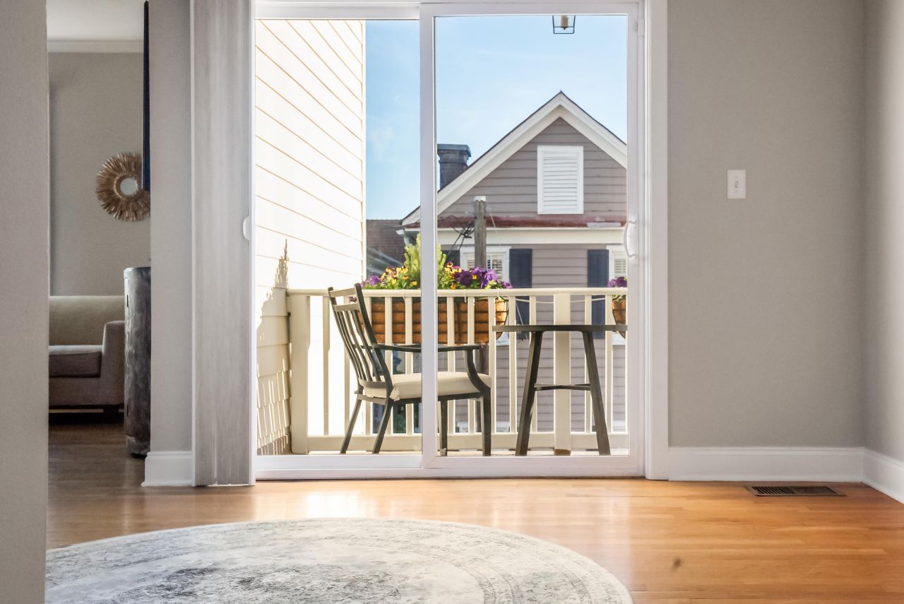 156 Tradd Street Photo 11