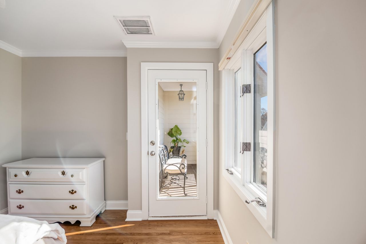 156 Tradd Street Photo 34