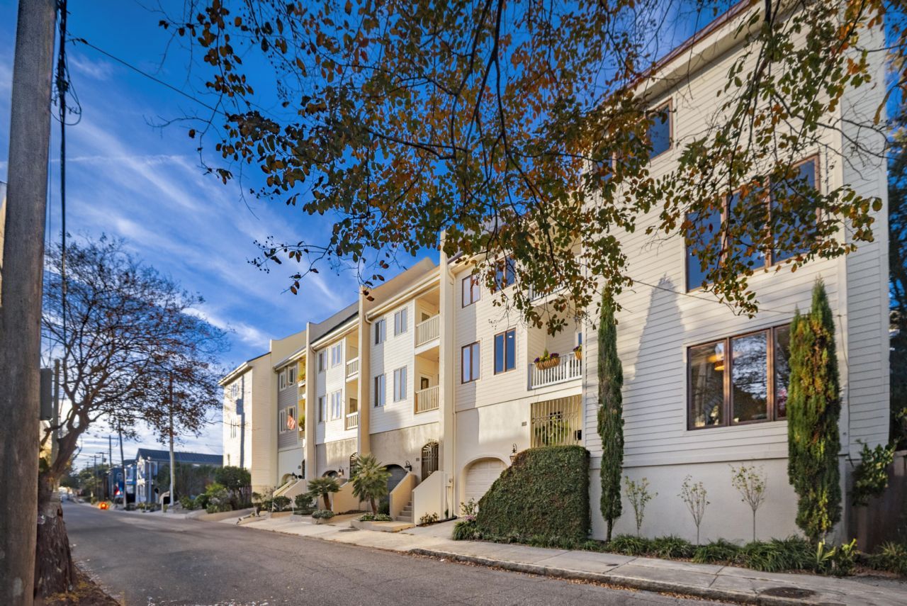 156 Tradd Street Photo 45