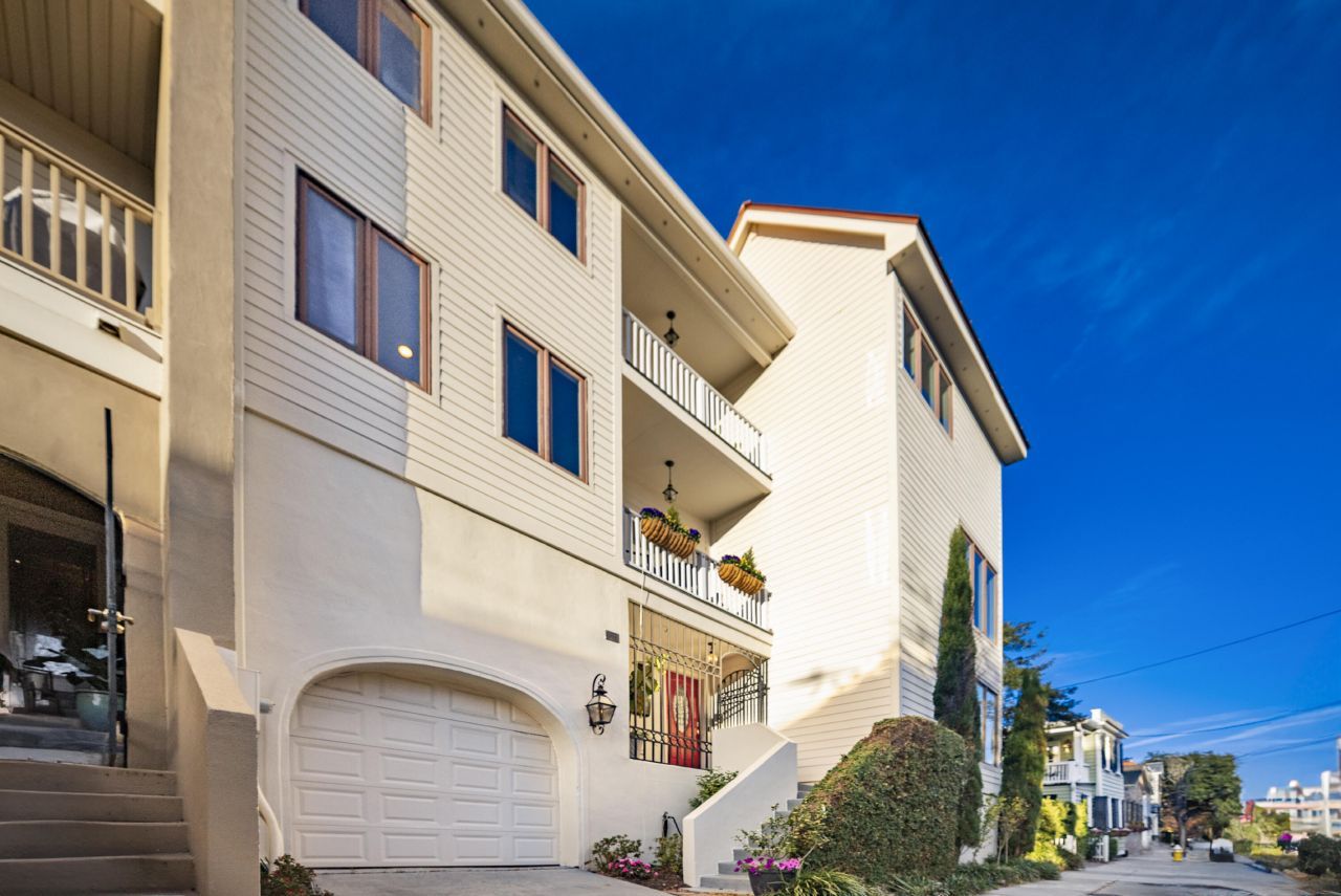 156 Tradd Street Photo 49