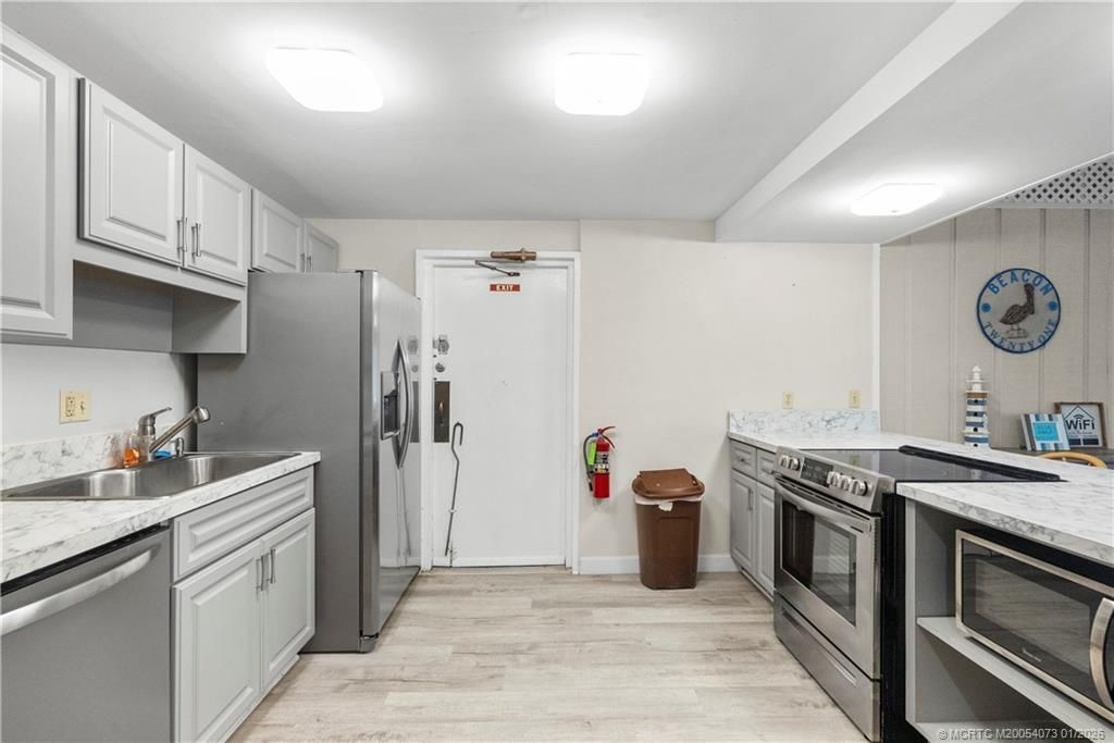 1461 NE 14th Court, Unit T49, Jensen Beach, FL 34957 Photo