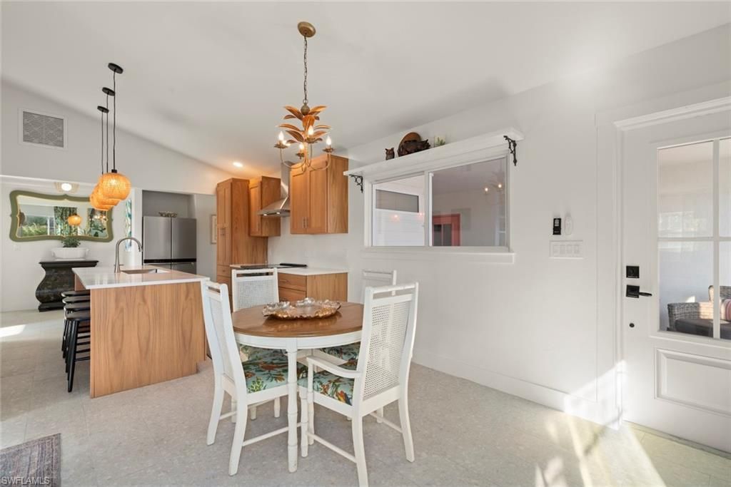 3009 Singing Wind Dr , Sanibel, FL 33957 Photo