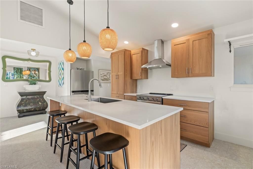 3009 Singing Wind Dr , Sanibel, FL 33957 Photo