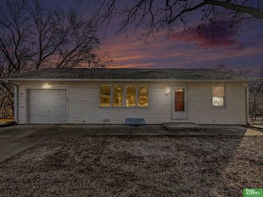 1021 S 8th Street, Plattsmouth, NE 68048