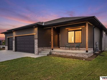 958 W Avondale Street, Lincoln, NE 68523