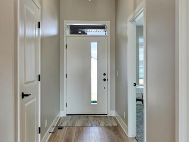 958 W Avondale Street, Lincoln, NE 68523