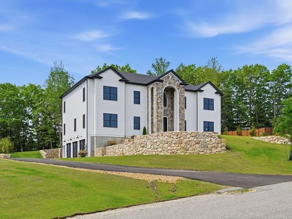 12 Couture Way, Middleton, MA 01949