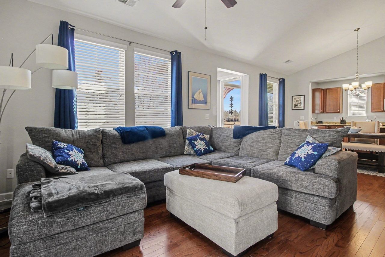 1811 D High St. Photo 12