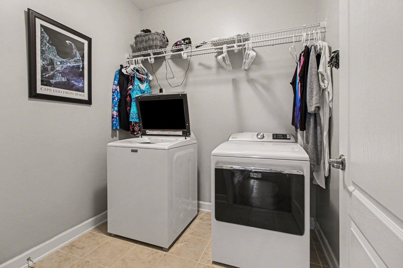 1811 D High St. Photo 21