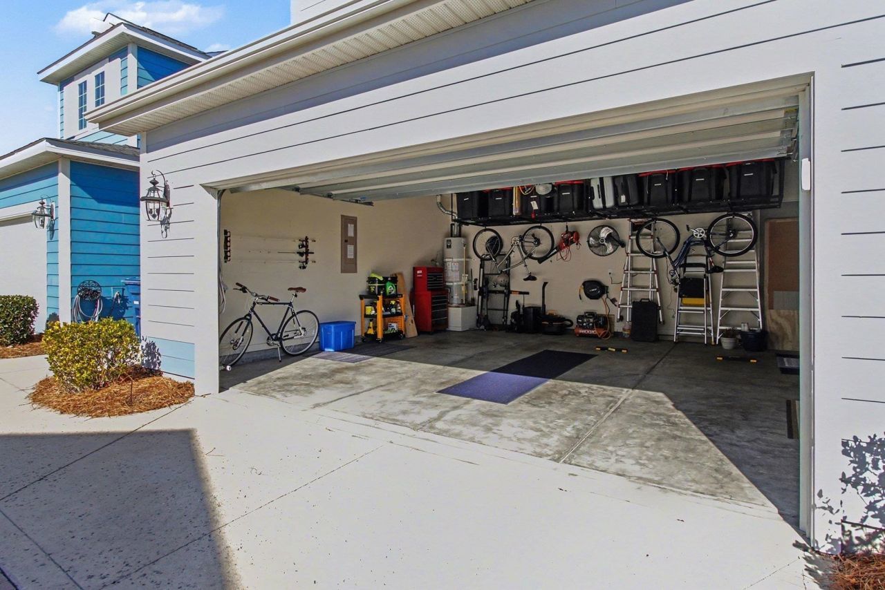 1811 D High St. Photo 5