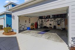 1811 D High St. photo 4