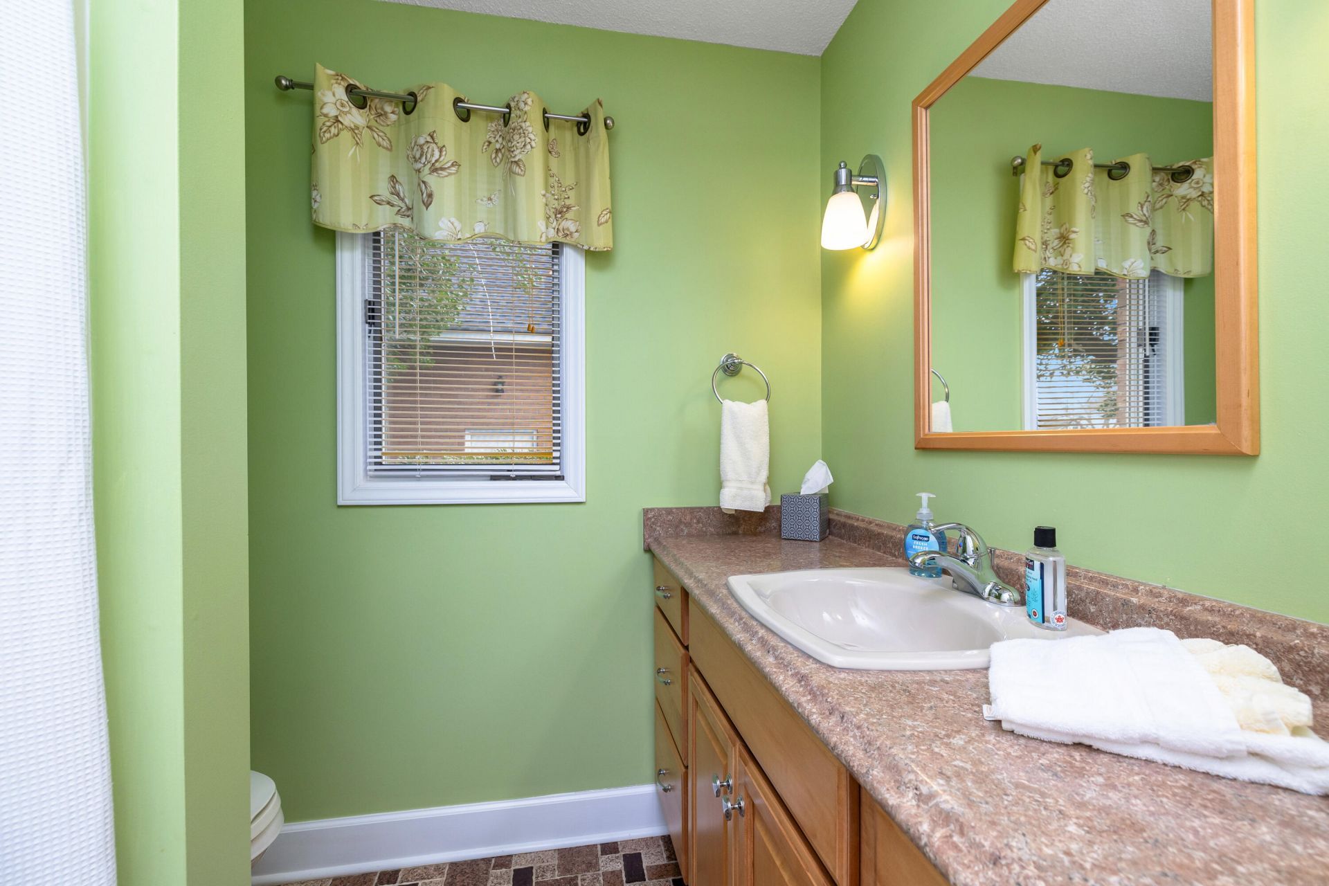 612 Santee Drive Photo 32