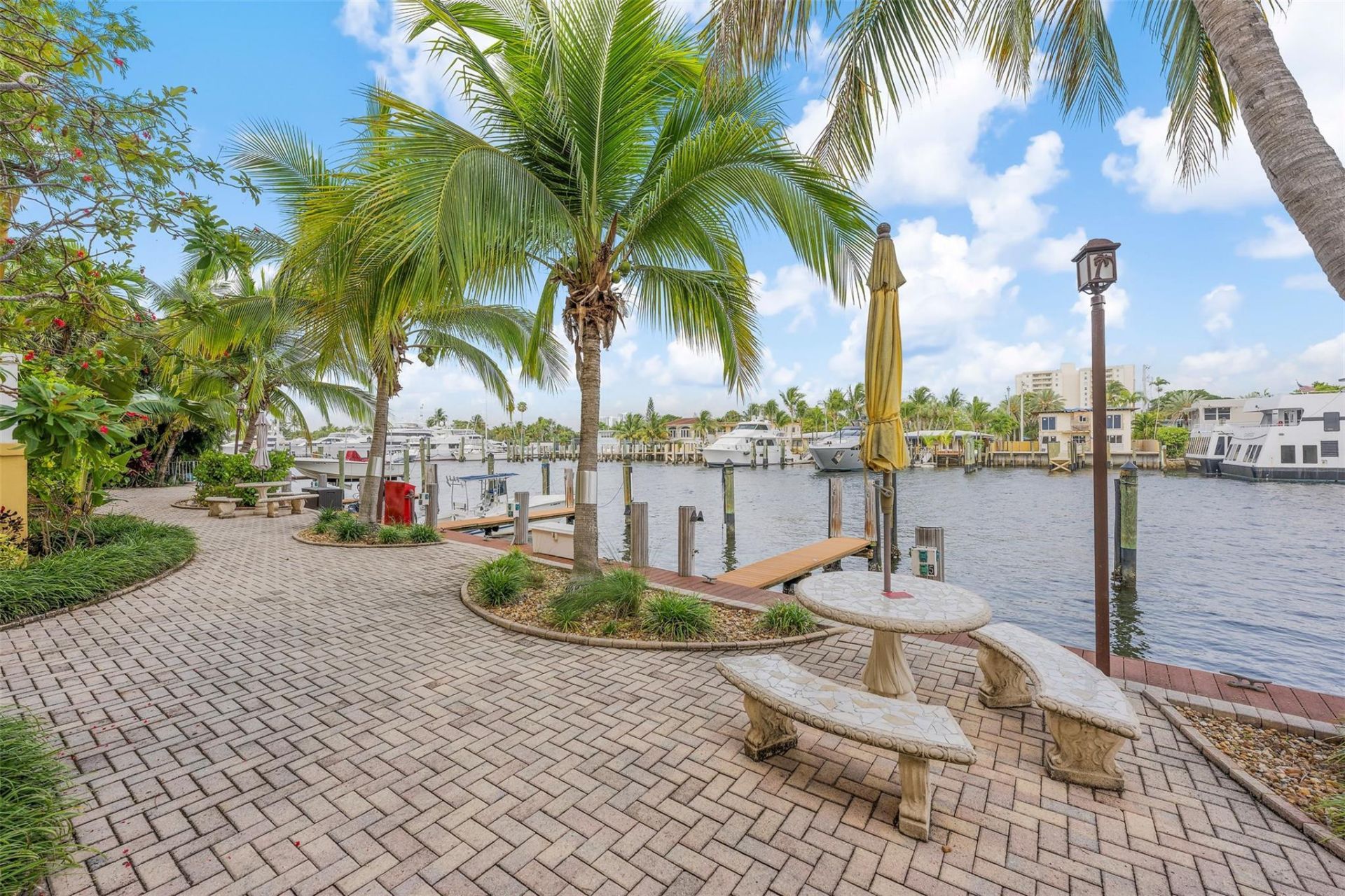 815 Middle River Drive, Unit 115, Fort Lauderdale, FL 33304 Photo