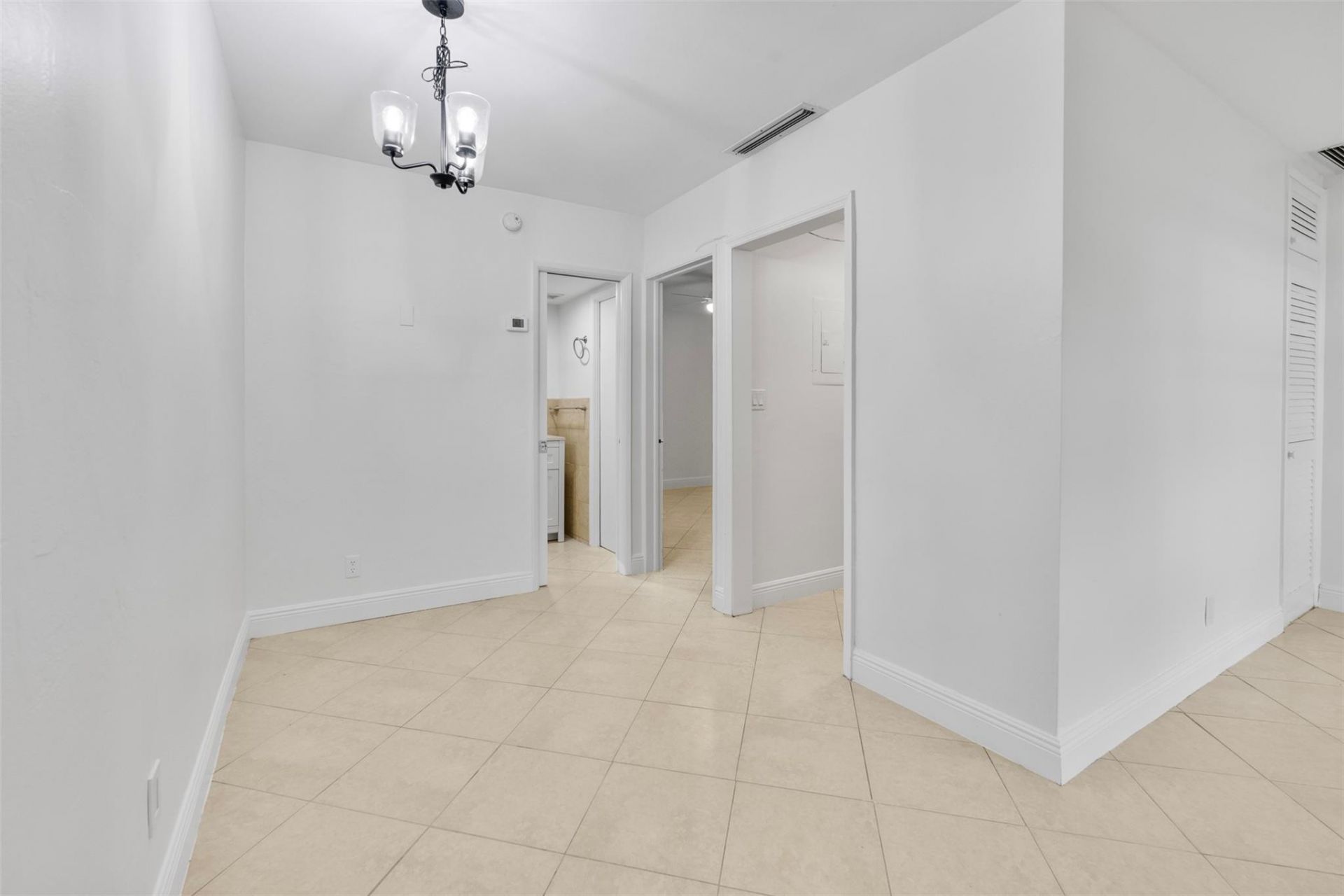 815 Middle River Drive, Unit 115, Fort Lauderdale, FL 33304 Photo