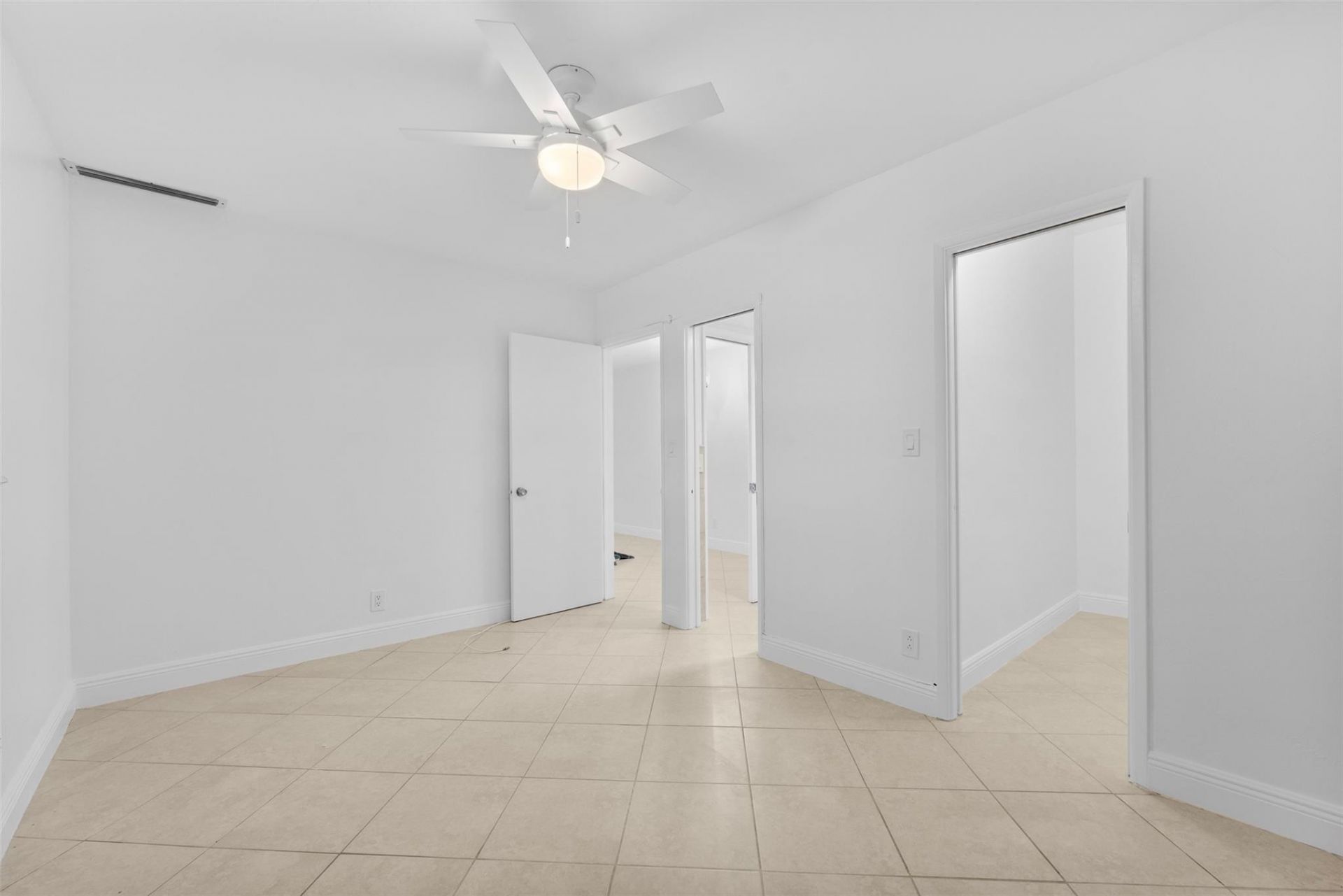 815 Middle River Drive, Unit 115, Fort Lauderdale, FL 33304 Photo
