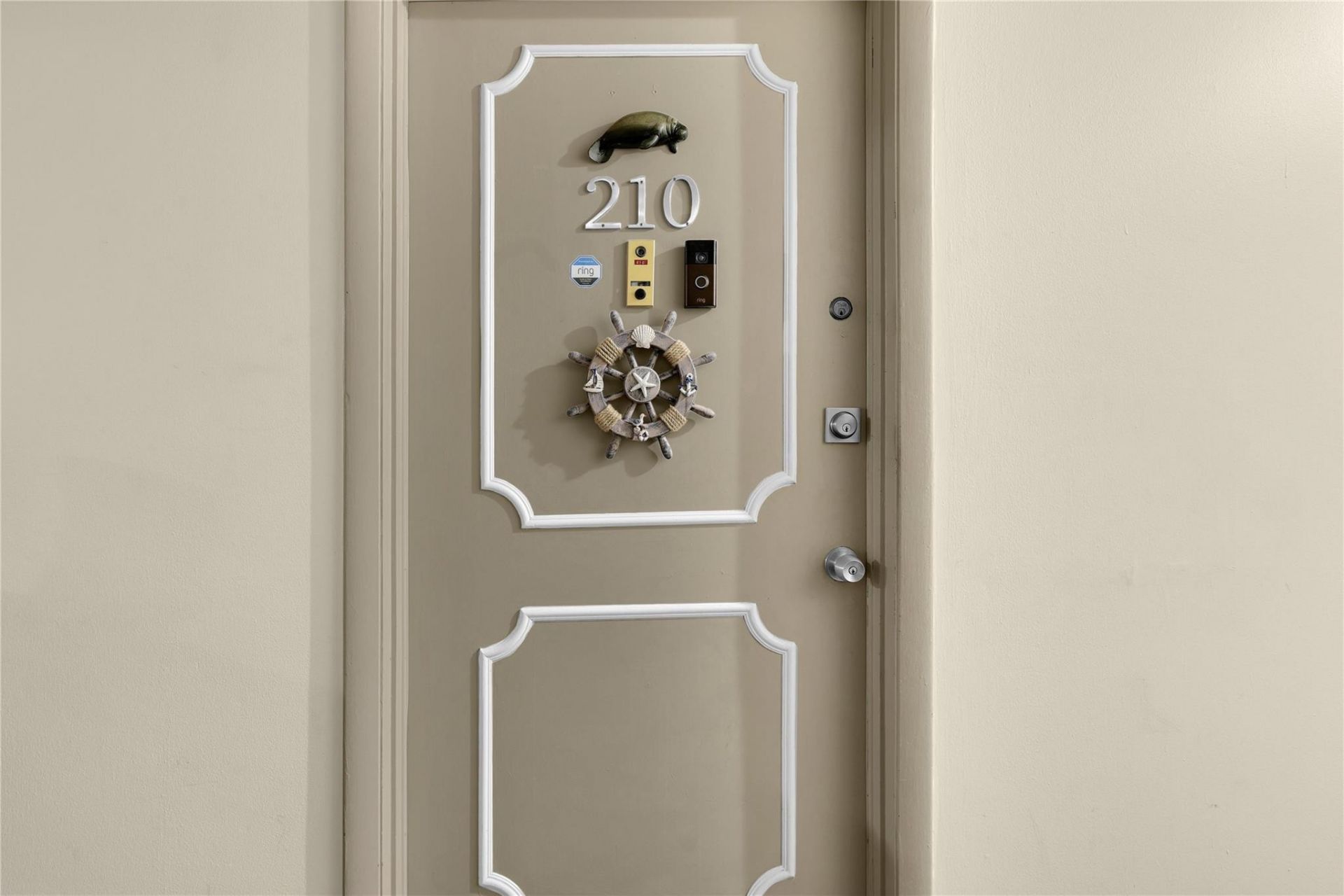 1560 Mckinley Street, Unit 210W, Hollywood, FL 33020 Photo