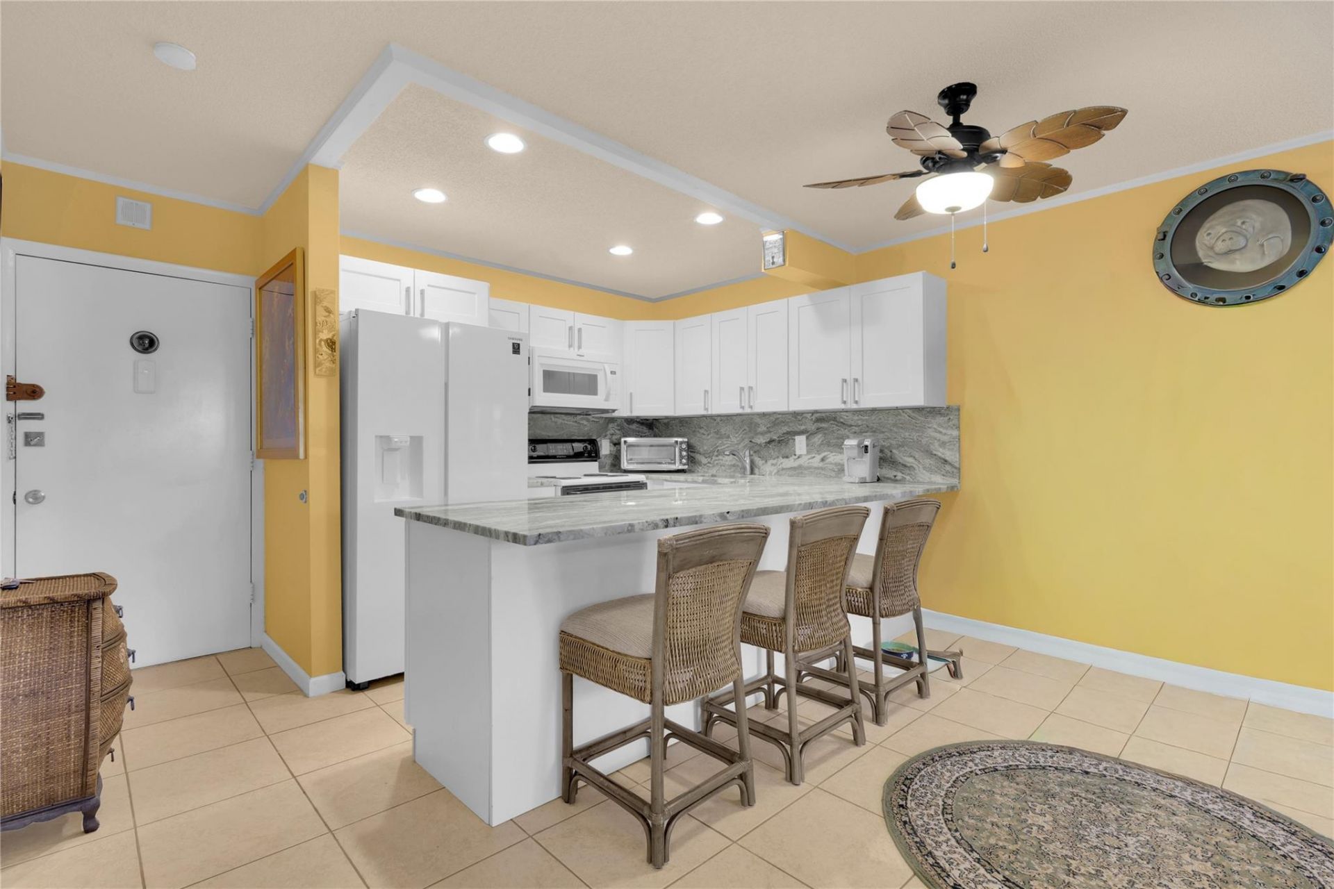 1560 Mckinley Street, Unit 210W, Hollywood, FL 33020 Photo