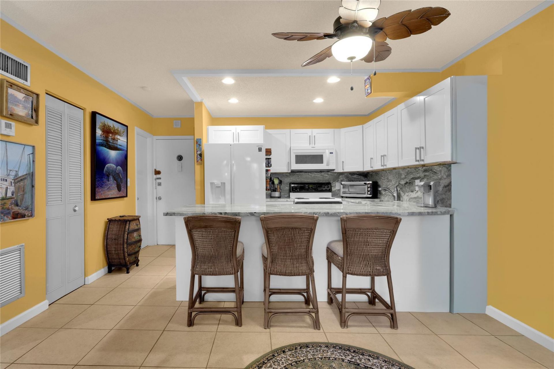 1560 Mckinley Street, Unit 210W, Hollywood, FL 33020 Photo