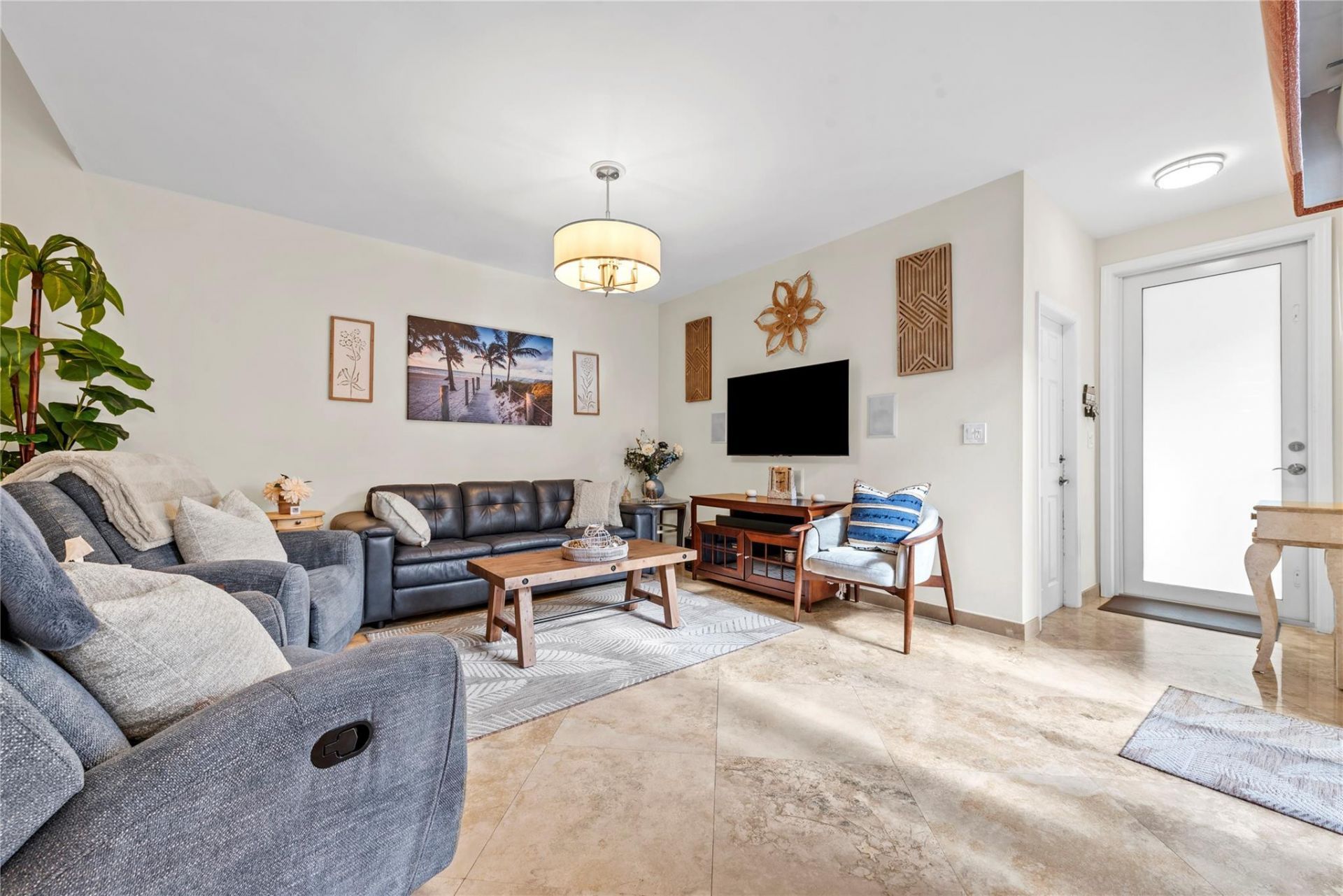 1554 Yellowheart Way, Unit 1554, Hollywood, FL 33019 Photo