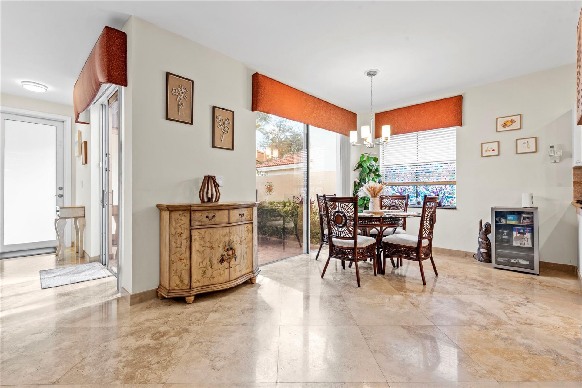 1554 Yellowheart Way, Unit 1554, Hollywood, FL 33019 Photo