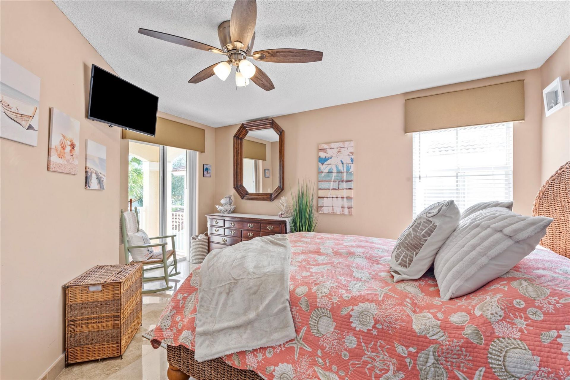 1554 Yellowheart Way, Unit 1554, Hollywood, FL 33019 Photo