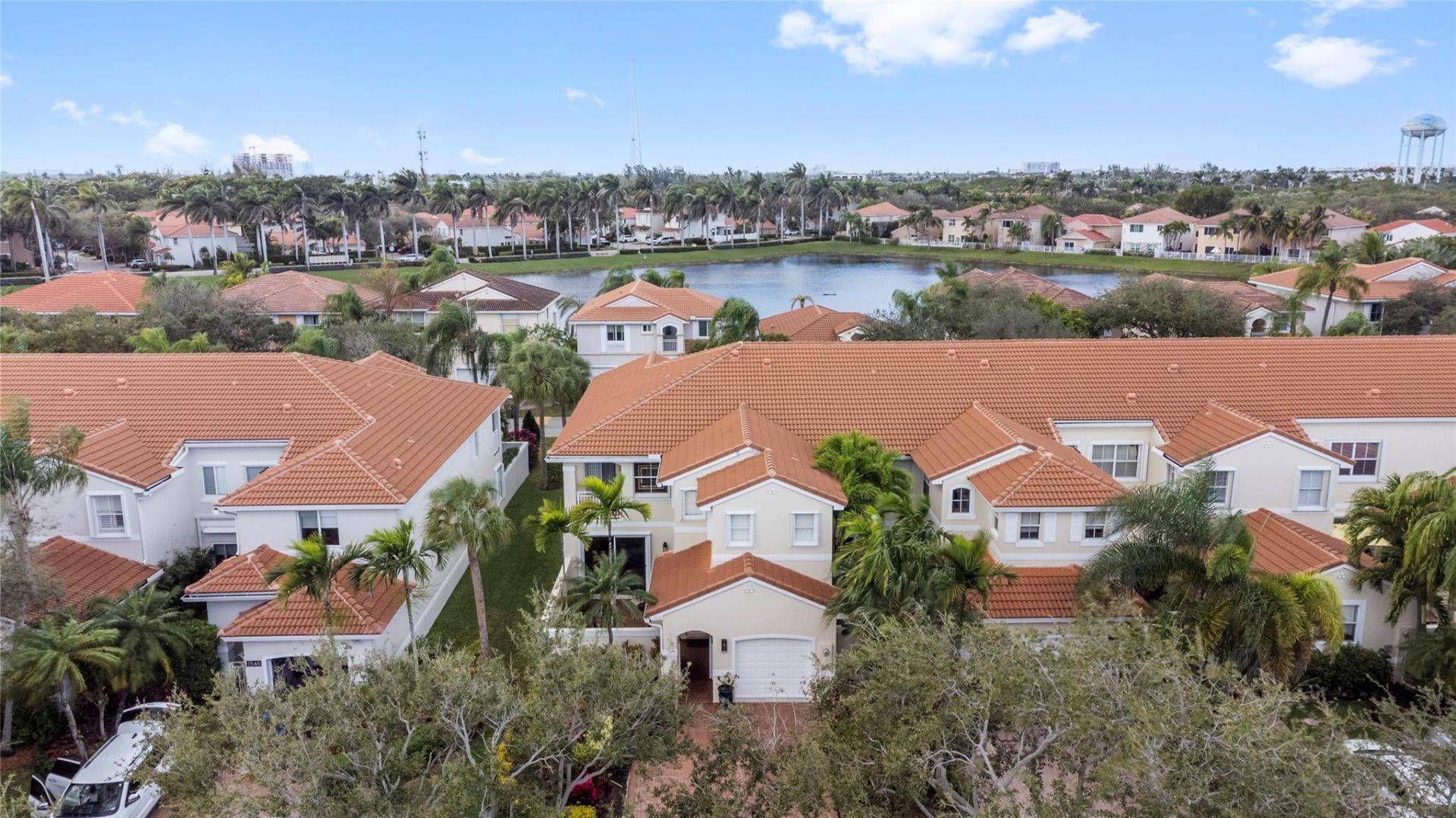 1554 Yellowheart Way, Unit 1554, Hollywood, FL 33019 Photo