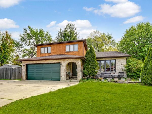 6732 W 113th Place, Worth, IL 60482