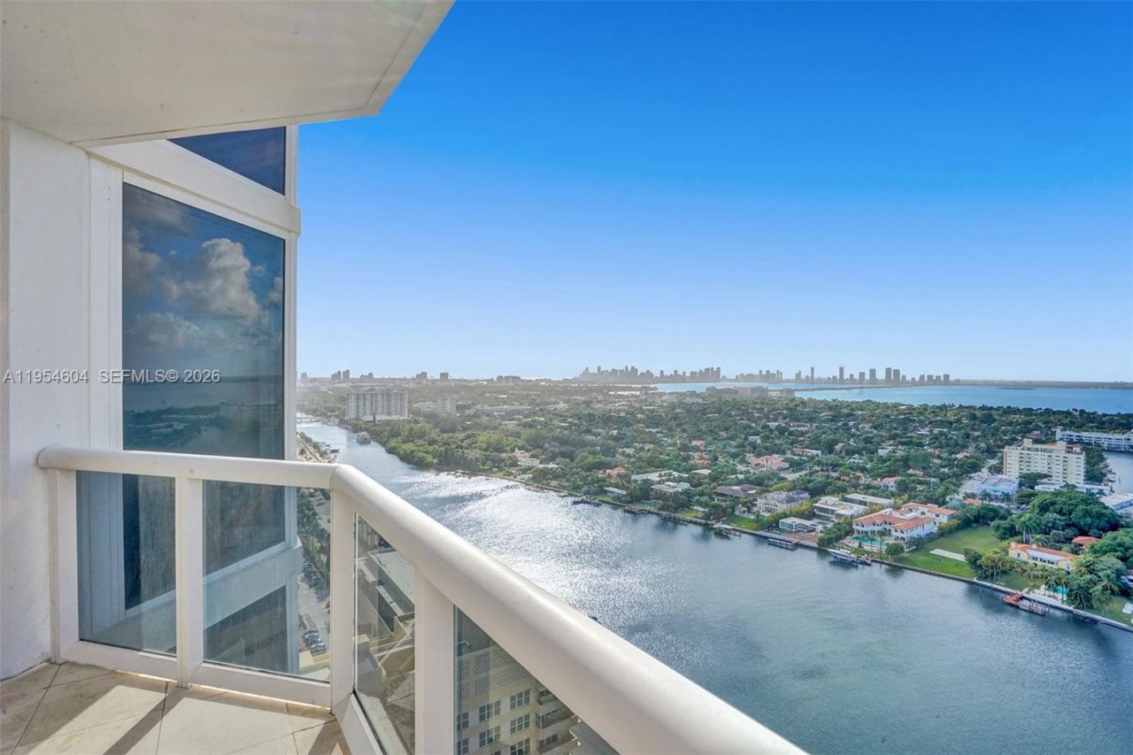 4775 Collins Ave , Unit 3007, Miami Beach, FL 33140 Photo