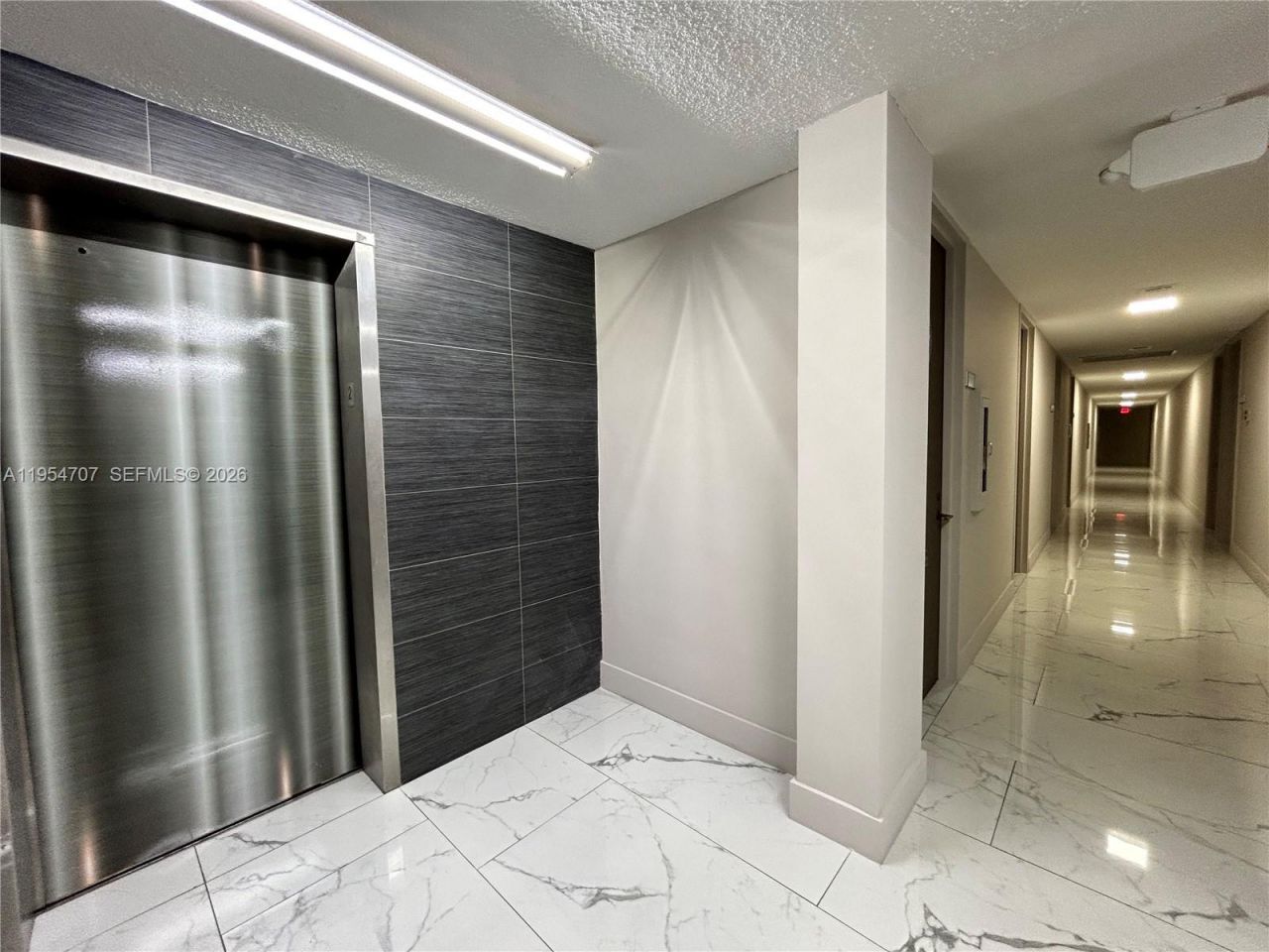 4121 NW 5th St , Unit 206, Plantation, FL 33317 Photo