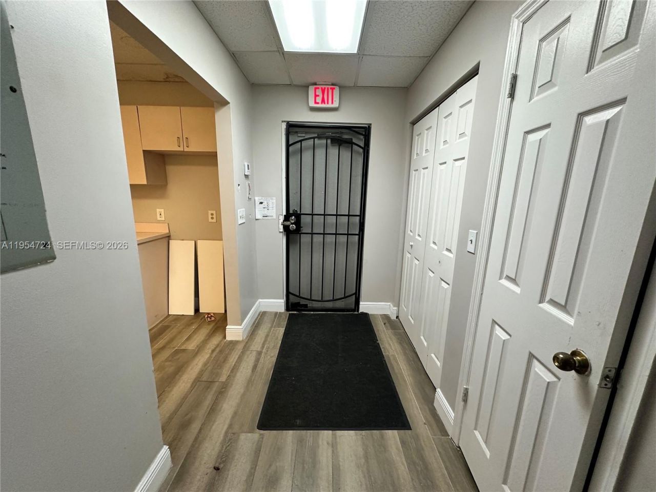 4121 NW 5th St , Unit 102, Plantation, FL 33317 Photo