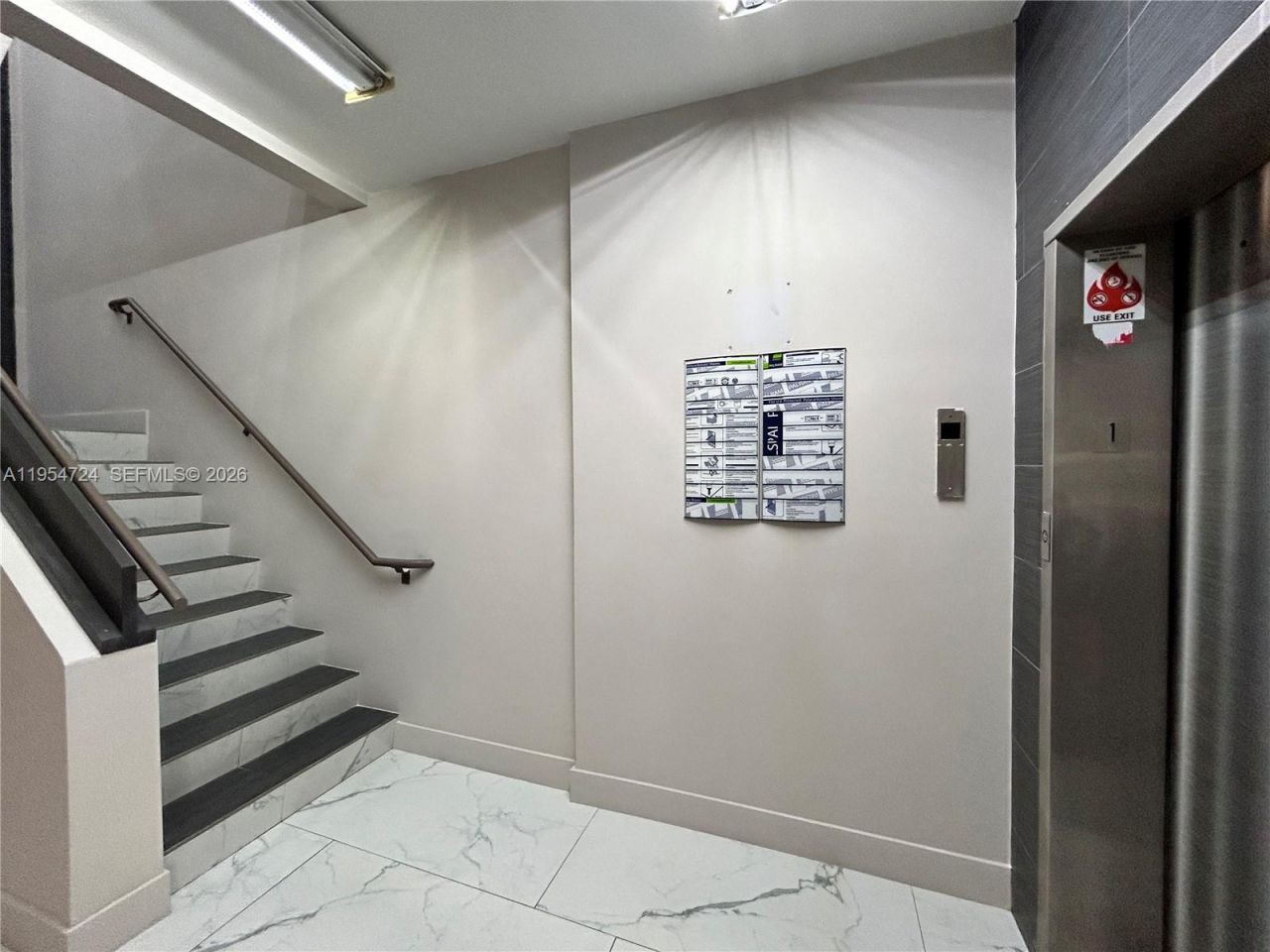 4121 NW 5th St , Unit 102, Plantation, FL 33317 Photo