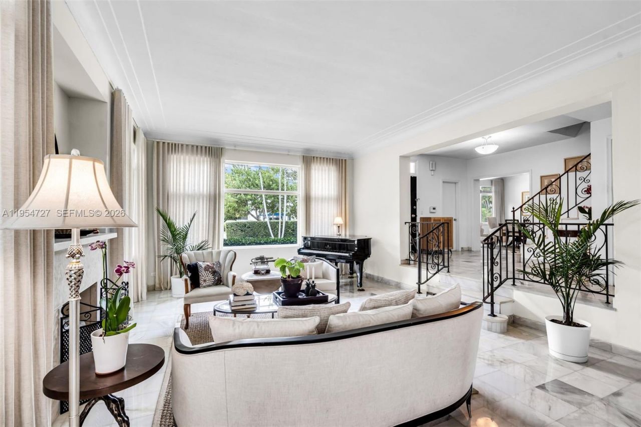 5965 Alton Rd, Miami Beach, FL 33140 Photo