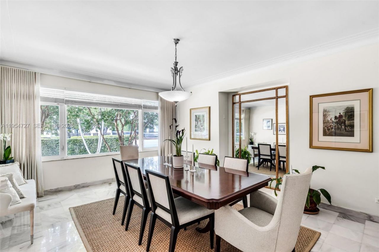 5965 Alton Rd, Miami Beach, FL 33140 Photo