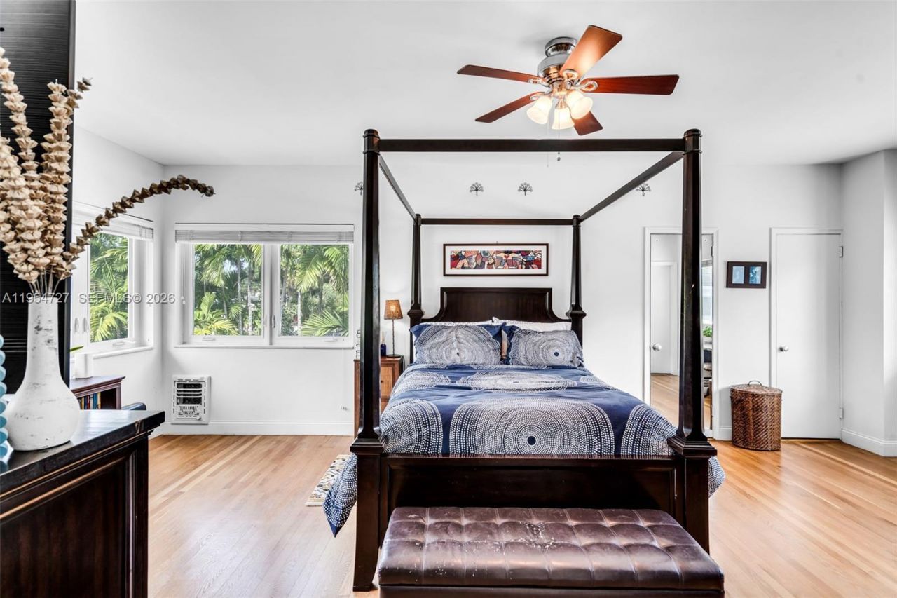 5965 Alton Rd, Miami Beach, FL 33140 Photo