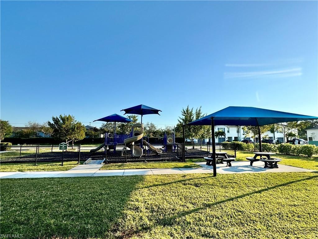 15314 Wildflower Cir, Naples, FL 34119 Photo