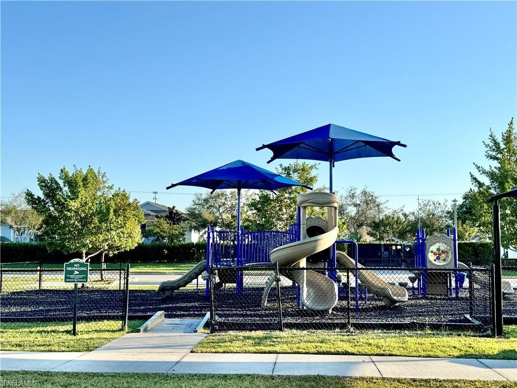 15314 Wildflower Cir, Naples, FL 34119 Photo