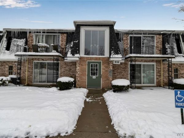 90 Foxberry Drive, Unit A, Getzville, NY 14068